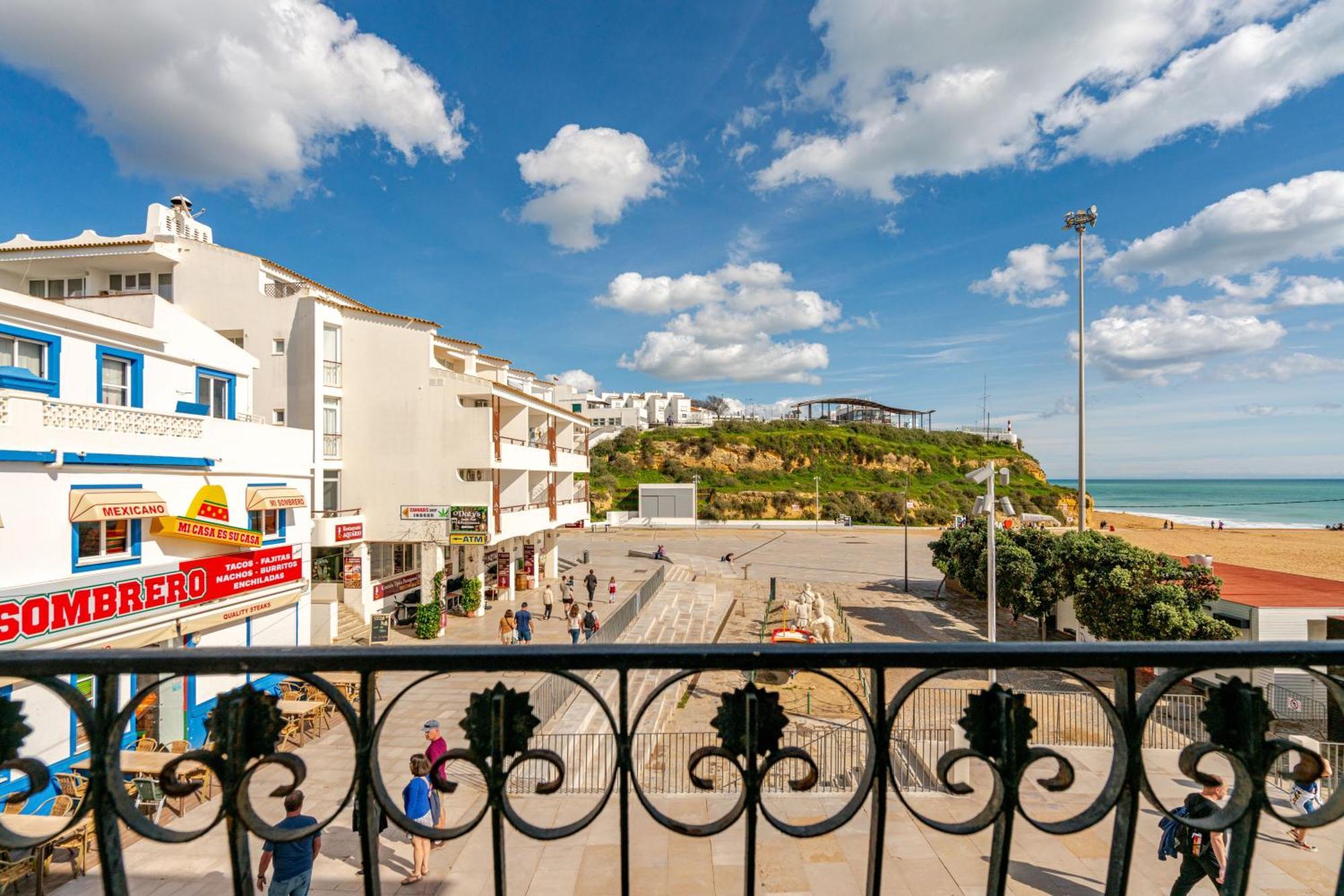 Down Town Beach House Албуфейра Екстер'єр фото